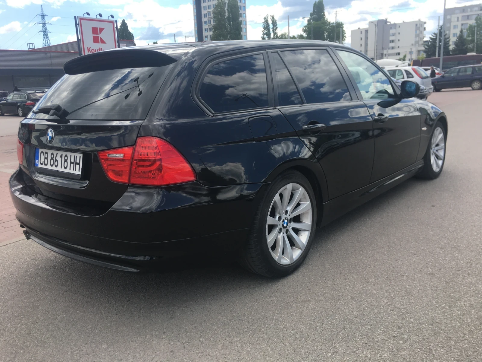 BMW 318 E91-318d facelift, снимка 3 - Автомобили и джипове - 56687738