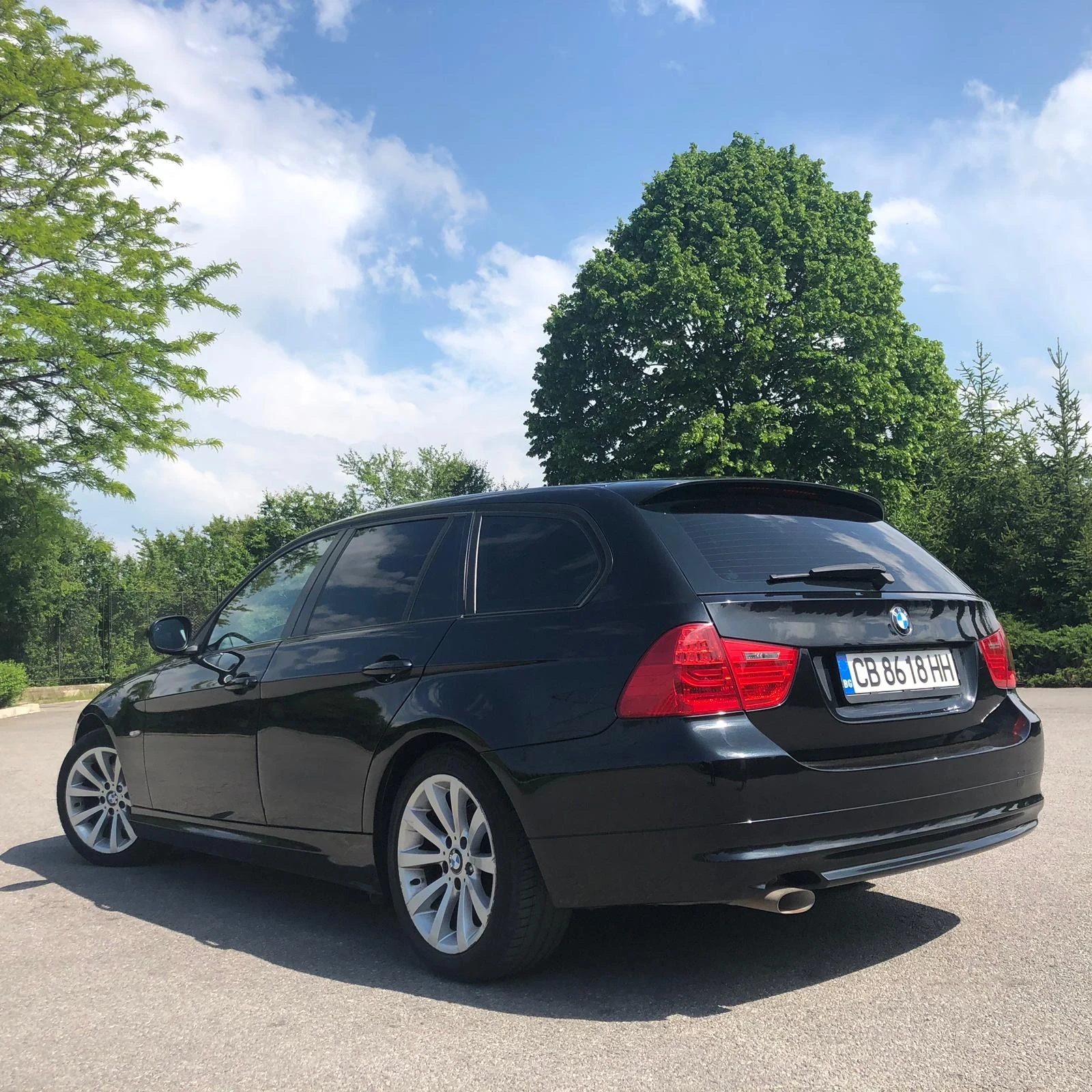 BMW 318 E91-318d facelift, снимка 15 - Автомобили и джипове - 56687738