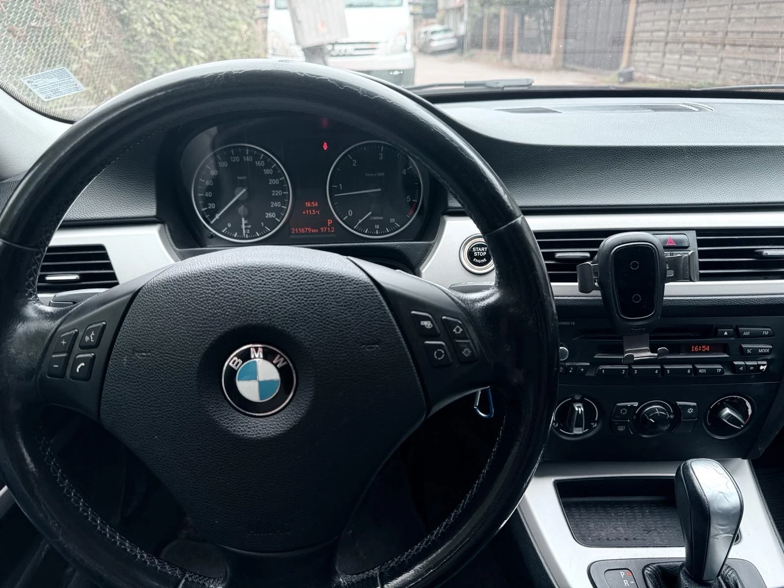 BMW 318 318d E91/facelift, снимка 17 - Автомобили и джипове - 56687738