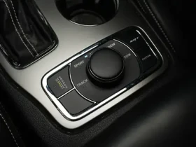 Jeep Grand cherokee SRT / CARFAX, снимка 11
