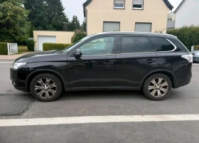 ����� �� �������� �� Mitsubishi Outlander NAVI* PDC* XENON* ����* CAM* AUT* TUV* 7�����