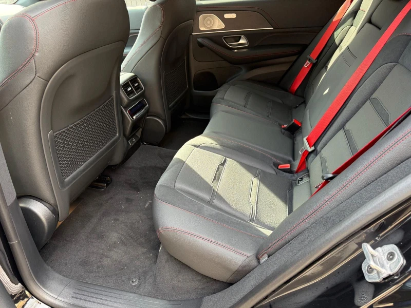 Mercedes-Benz GLE 53 4MATIC НОВ!AMG/435HP/22"/BURMESTER/360/NAVI/AMBI/250v, снимка 8 - Автомобили и джипове - 49904524