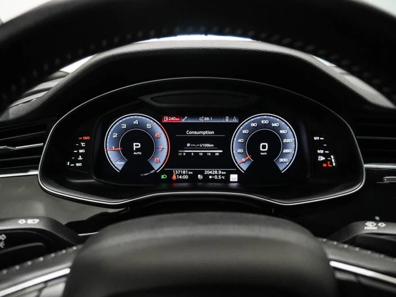 Audi Q8 B&O* DISTRONIC* 360 CAM* ПАНОРАМА* ОБДУХВАНЕ, снимка 11 - Автомобили и джипове - 53534990