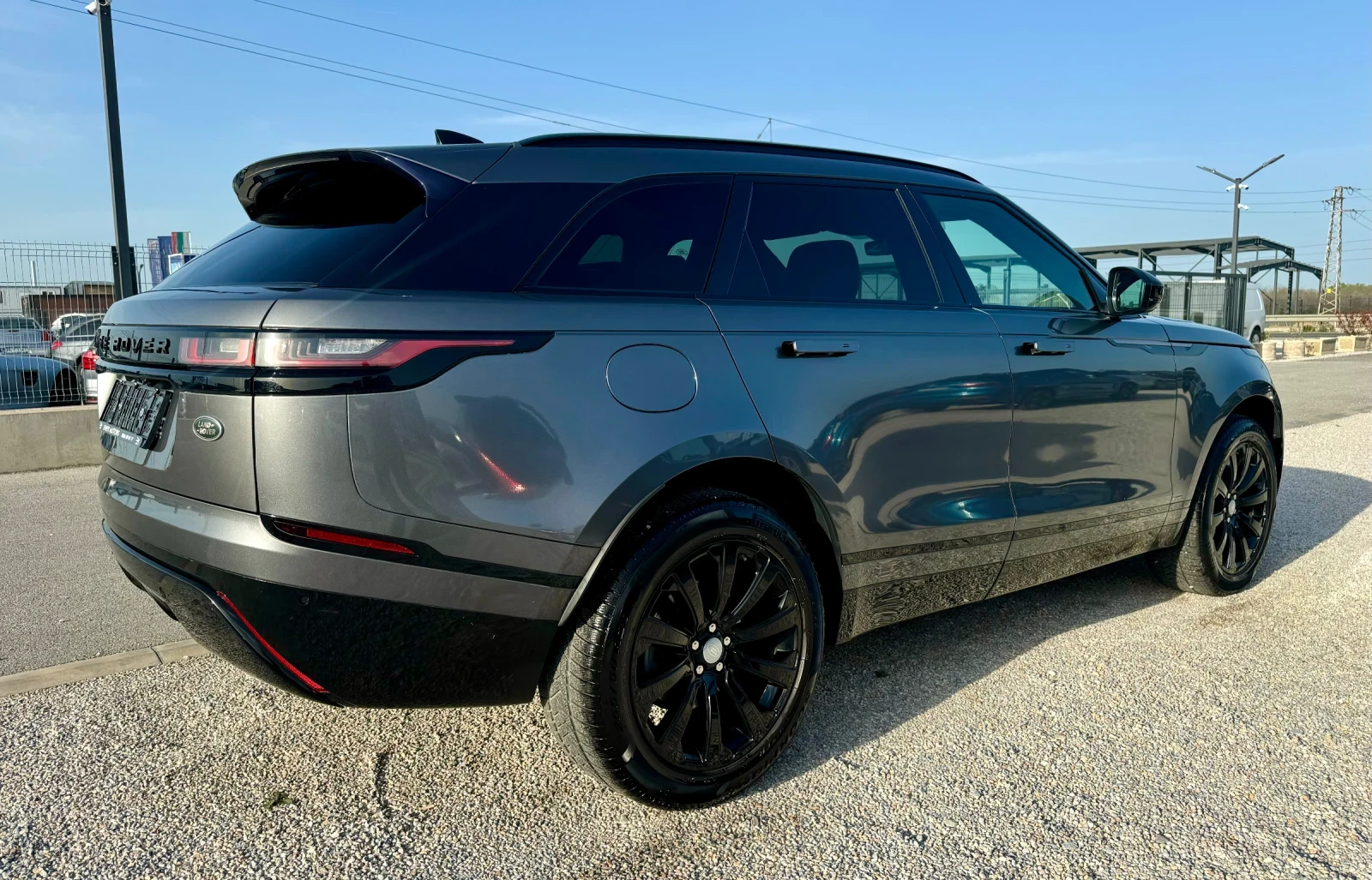 Land Rover Range Rover Velar R-DAYNAMIC - изображение 6