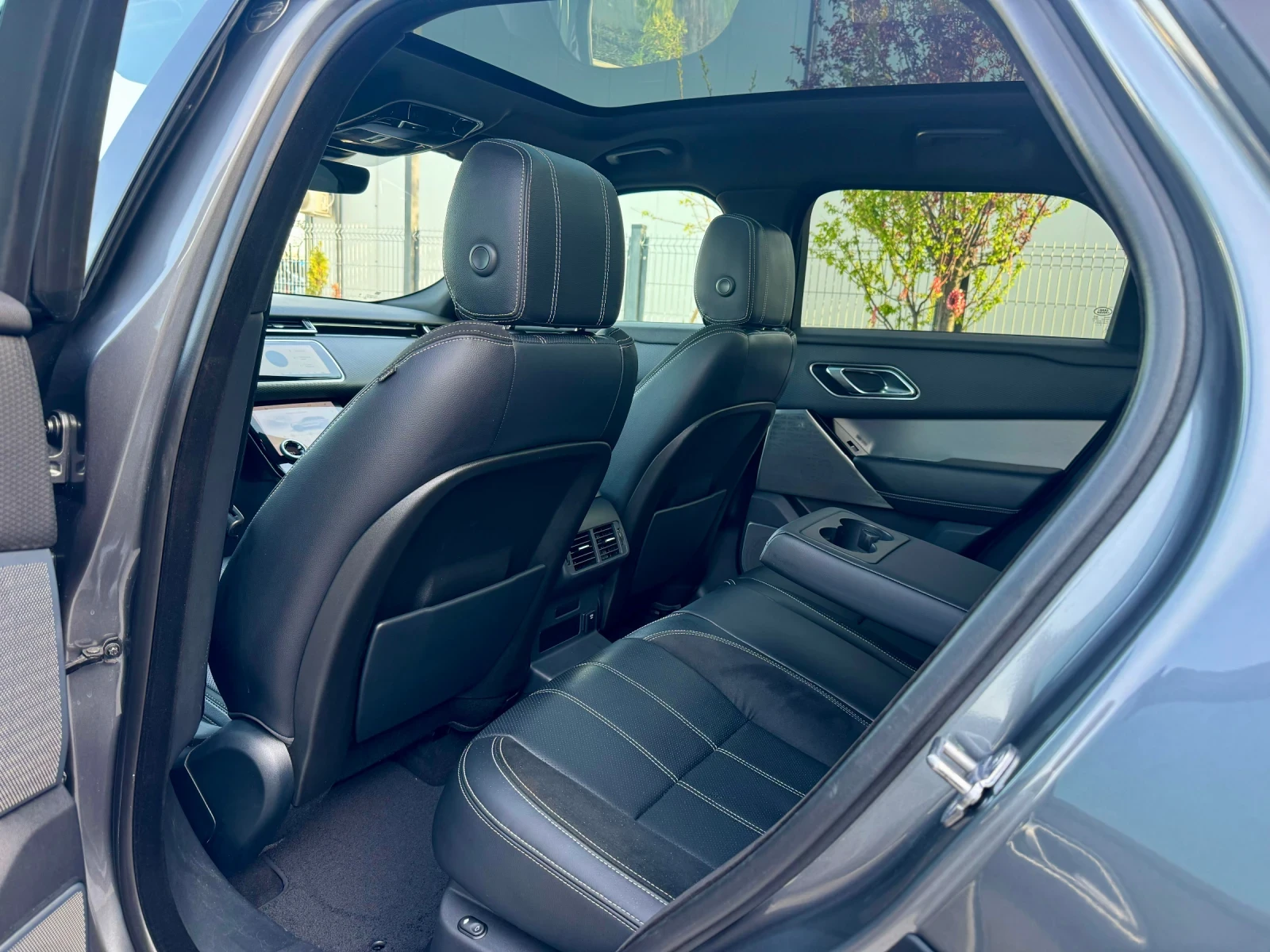 Land Rover Range Rover Velar R-DAYNAMIC - изображение 10