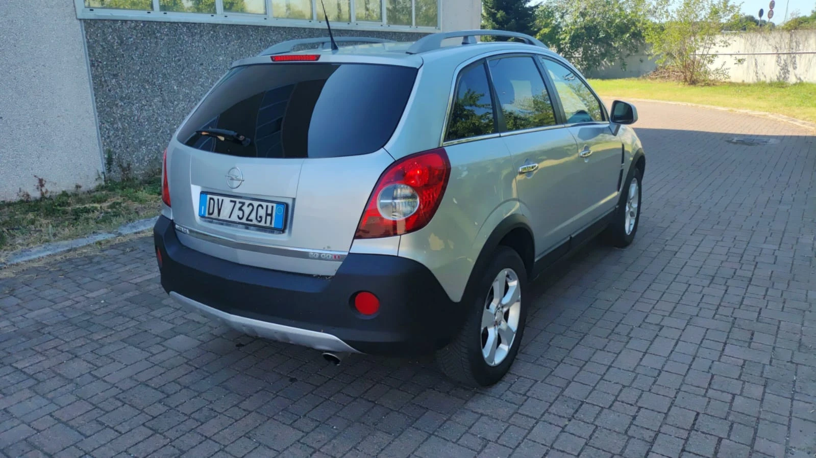 Opel Antara 2.0 150кс 4x4 АВТОМАТИК 170000км ОЧАКВАН ВНОС - изображение 4