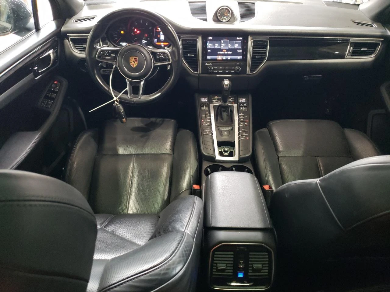 Porsche Macan 2.0 Turbo / AWD / Кожен салон / Панорамен покрив / - изображение 8