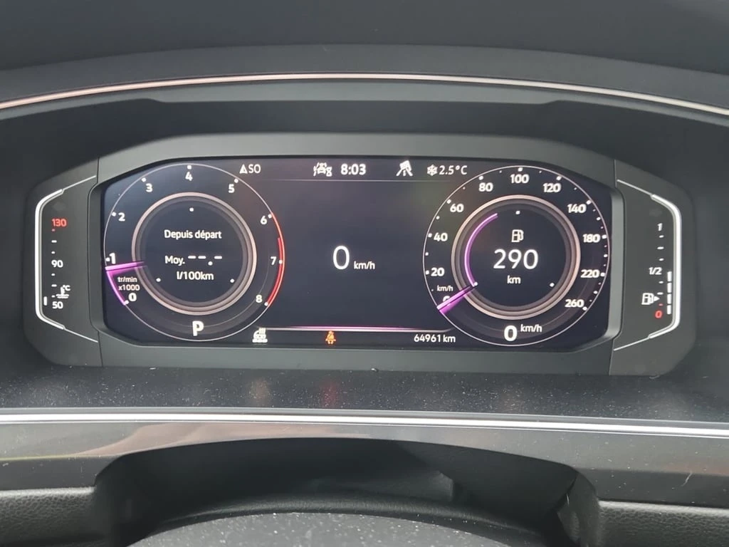 VW Tiguan * COMFORTLINE R LINE BLACK EDITION * CARFAX * БЕЗ  - изображение 9