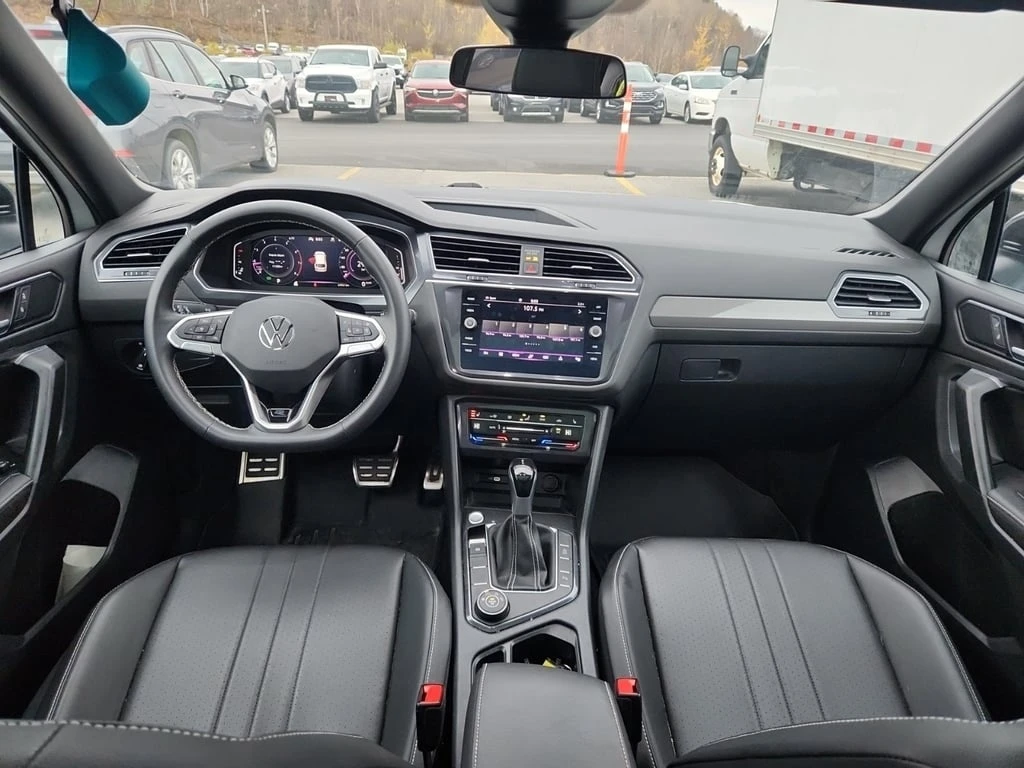 VW Tiguan * COMFORTLINE R LINE BLACK EDITION * CARFAX * БЕЗ  - изображение 10