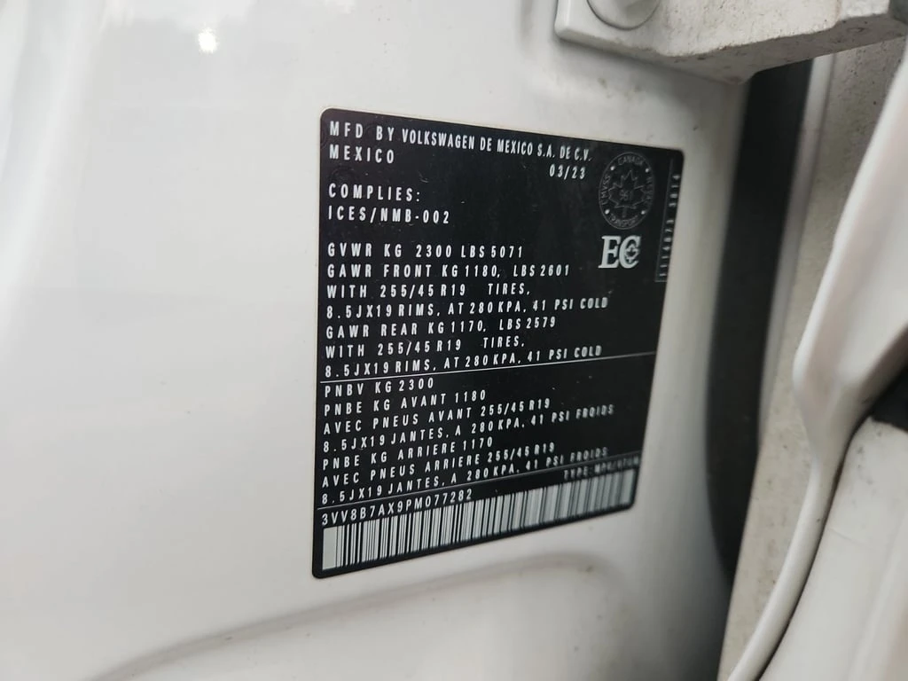 VW Tiguan * COMFORTLINE R LINE BLACK EDITION * CARFAX * БЕЗ  - изображение 7