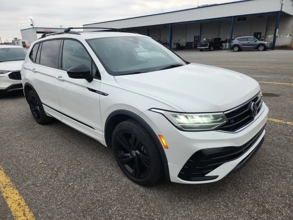 VW Tiguan * COMFORTLINE R LINE BLACK EDITION * CARFAX * БЕЗ  - изображение 2