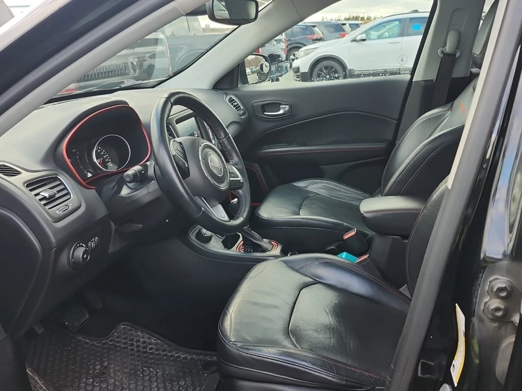 Jeep Compass  TRAILHAWK * CARFAX * ФИНАНСИРАНЕ - изображение 6