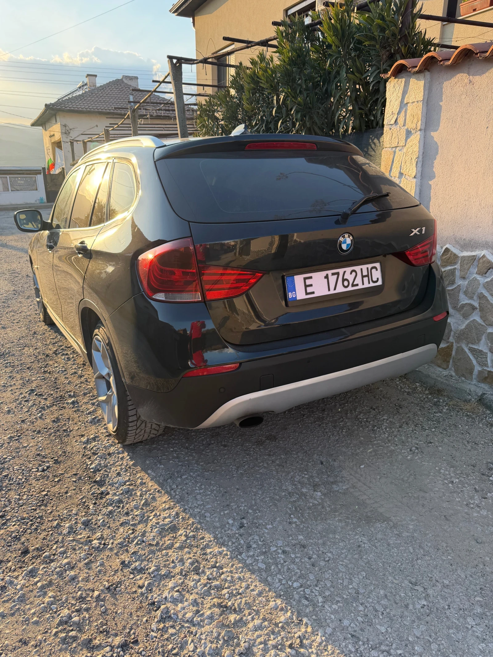 BMW X1, снимка 4 - Автомобили и джипове - 53963313