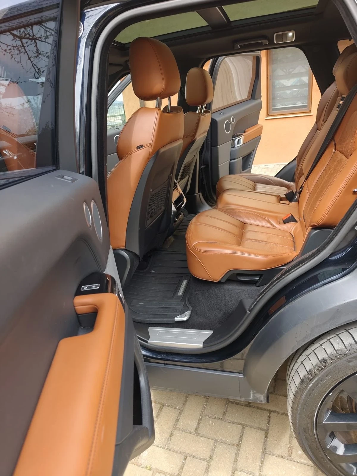 Land Rover Range Rover Sport 3.0 TDV6 AWD Automatic (258 hp), снимка 14 - Автомобили и джипове - 54333242