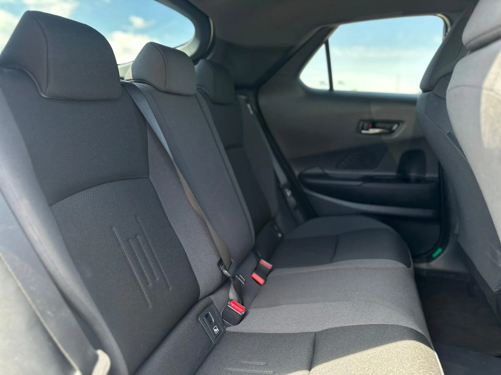 Toyota C-HR / 2.0 / PLUG-IN HYBRID / TOP /, снимка 11 - Автомобили и джипове - 54441558