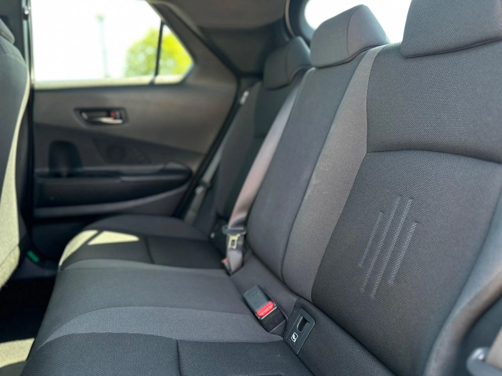 Toyota C-HR / 2.0 / PLUG-IN HYBRID / TOP /, снимка 10 - Автомобили и джипове - 54441558