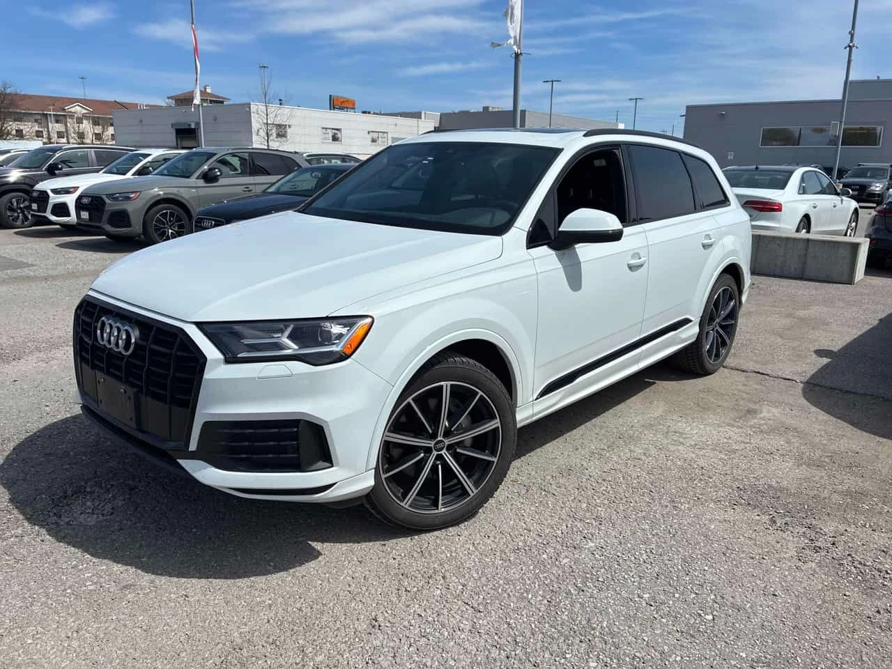 Audi Q7 Komfort /ПОДГРЕВИ/КАМЕРИ/