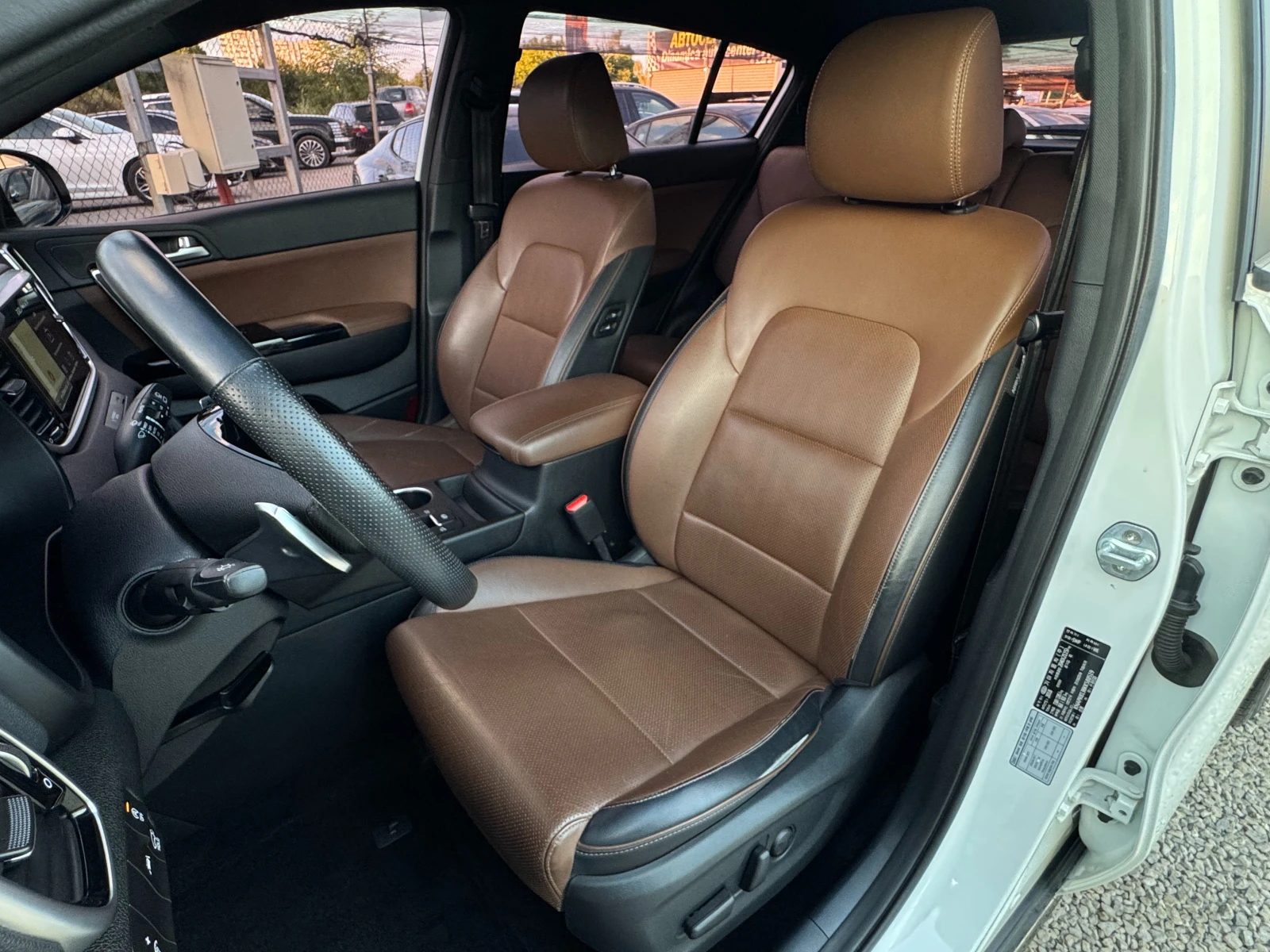 Kia Sportage 2.0D ! 2WD ! Intelligent !, снимка 7 - Автомобили и джипове - 55325621
