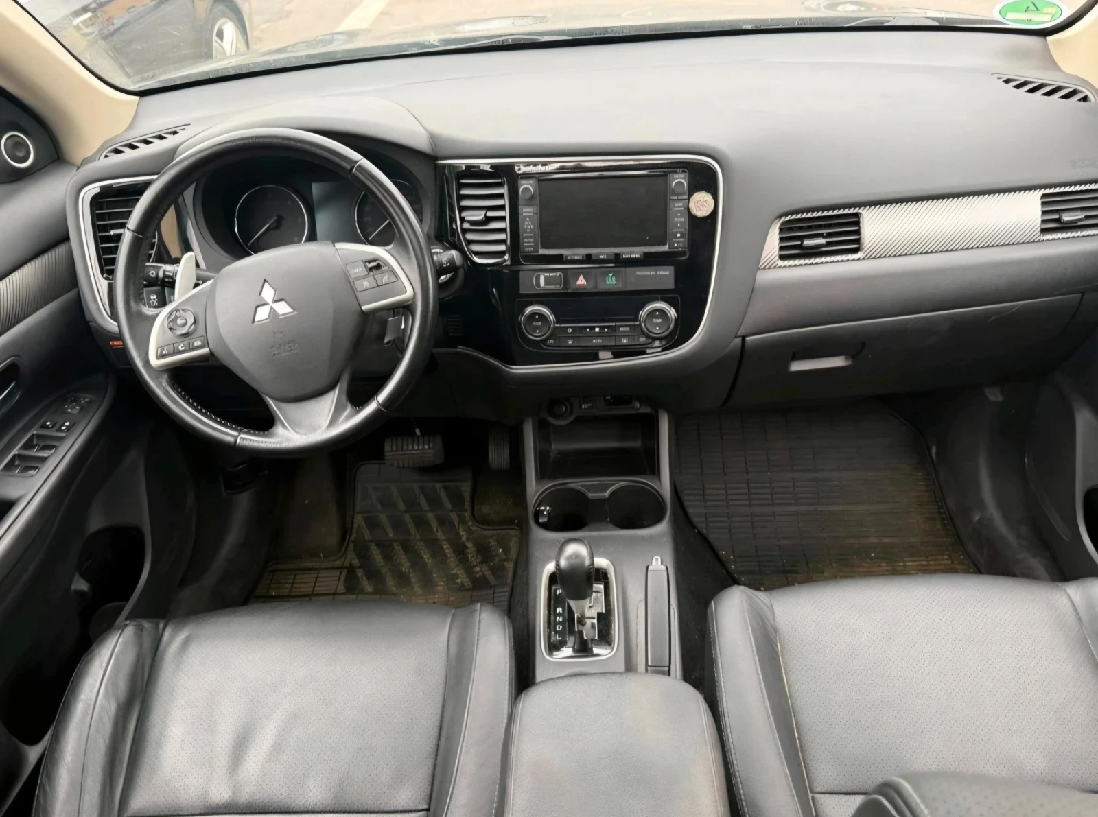 Mitsubishi Outlander NAVI* PDC* XENON* ����* CAM* AUT* TUV* 7����� | Mobile.bg � ����������� 11
