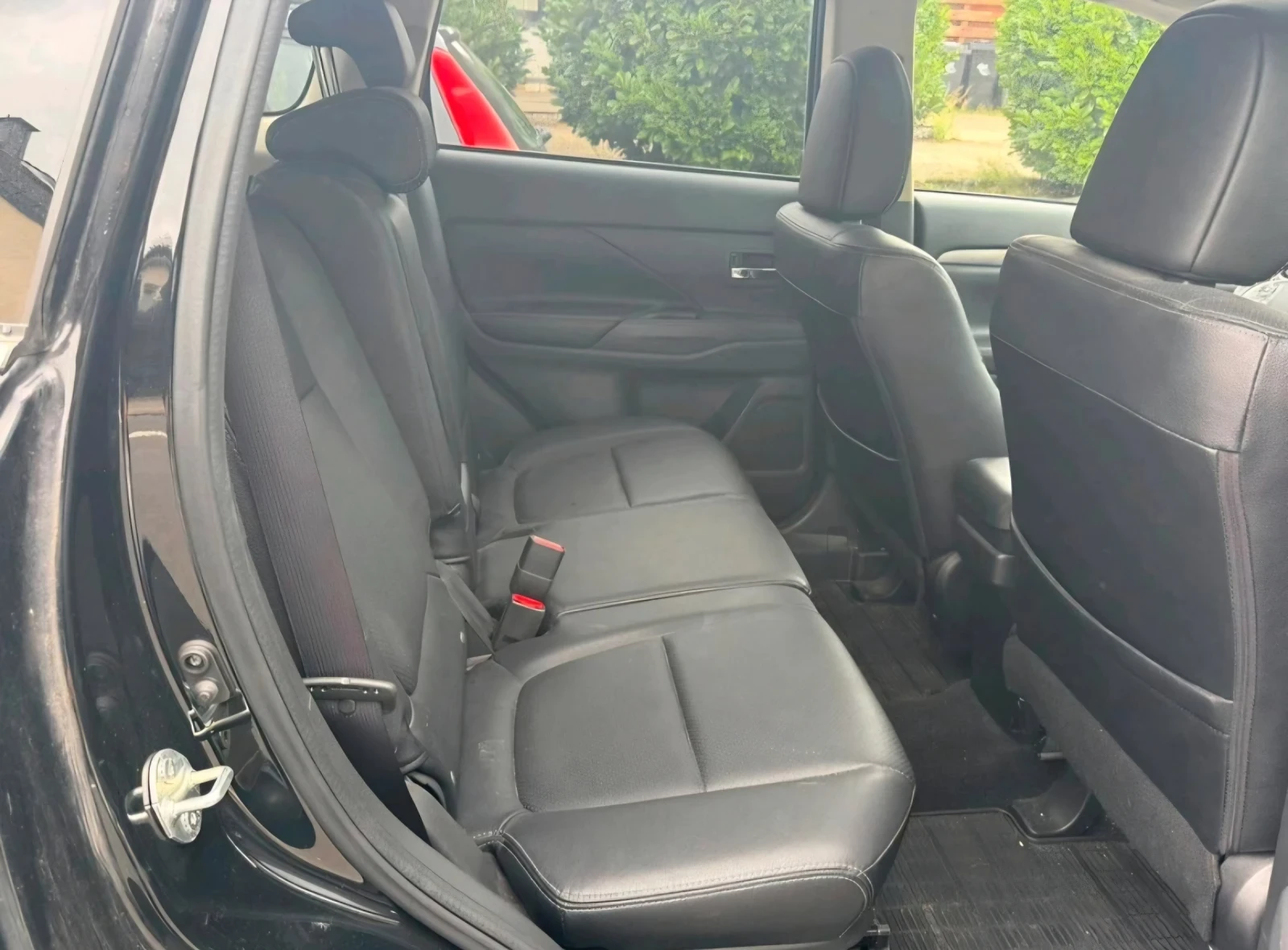 Mitsubishi Outlander NAVI* PDC* XENON* ����* CAM* AUT* TUV* 7����� | Mobile.bg � ����������� 9
