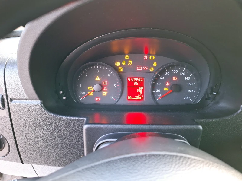 VW Crafter 2.0tdi, снимка 13 - Бусове и автобуси - 52349602