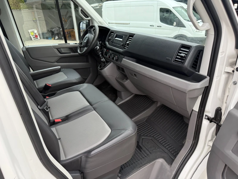 VW Crafter 2.0TDI Клима Еuro 6 7-местен , снимка 10 - Бусове и автобуси - 52535539
