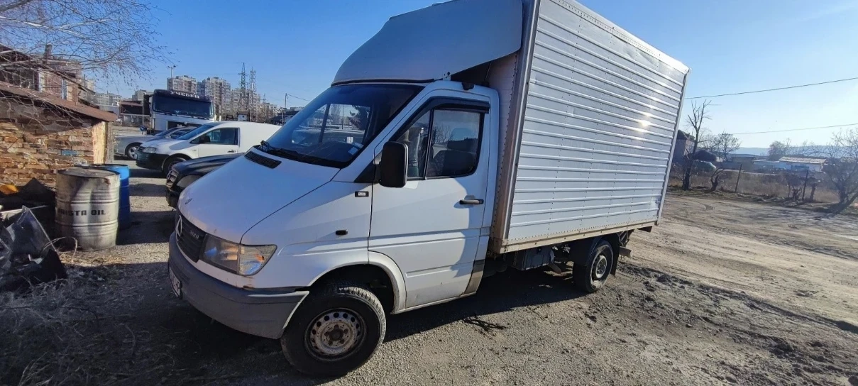 Mercedes-Benz Sprinter 312