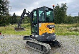 Багер Volvo ECR25D, снимка 6