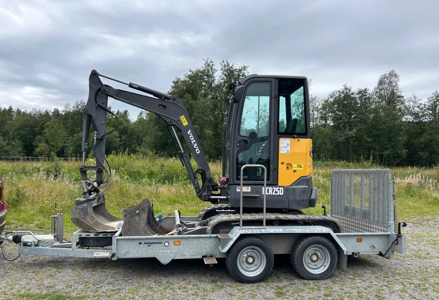 Багер Volvo ECR25D, снимка 2 - Индустриална техника - 54874282