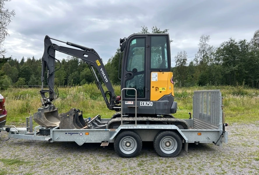 Багер Volvo ECR25D, снимка 5 - Индустриална техника - 54874282