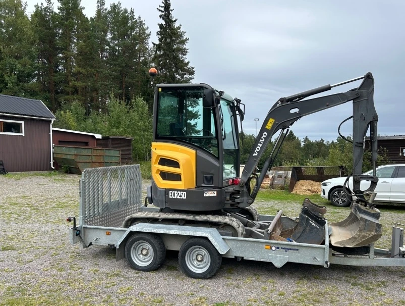 Багер Volvo ECR25D, снимка 4 - Индустриална техника - 54874282