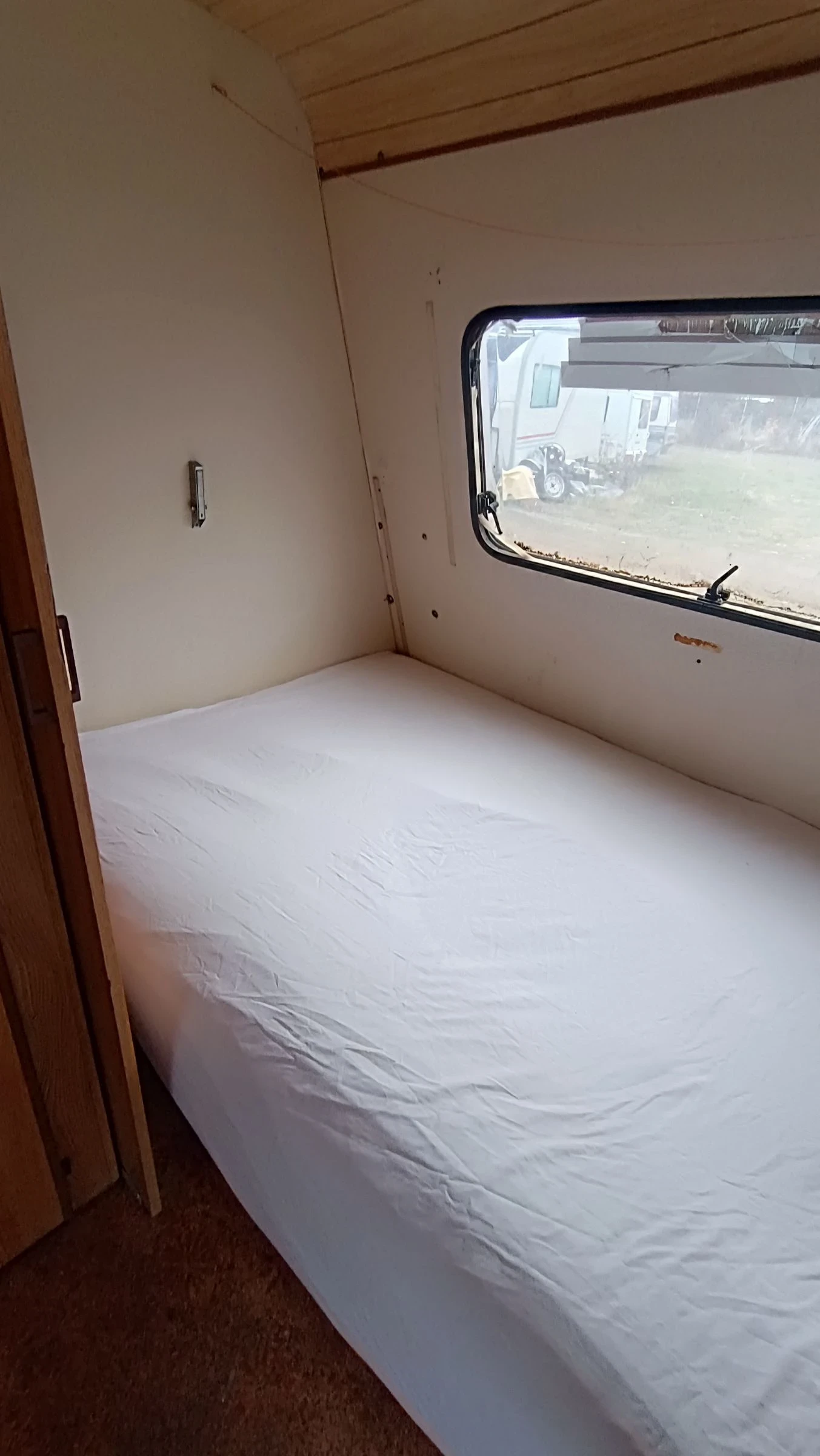 Каравана Burstner City 440 - изображение 5