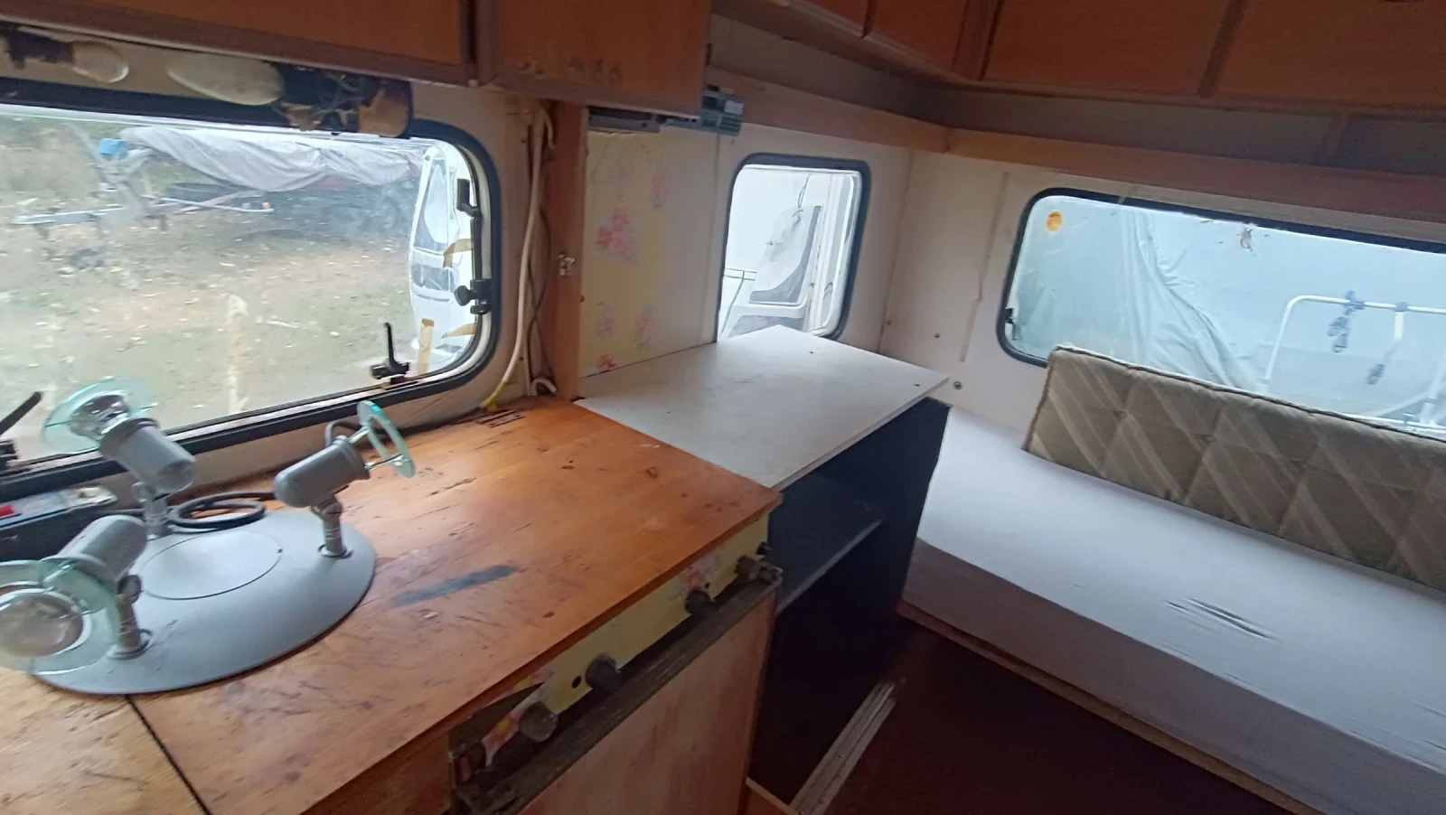 Каравана Burstner City 440 - изображение 6