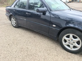 Mercedes-Benz C 200, снимка 1