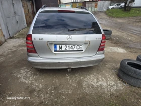 Mercedes-Benz C 220, снимка 4