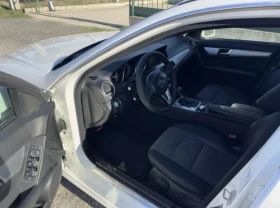 Mercedes-Benz C 220, снимка 6