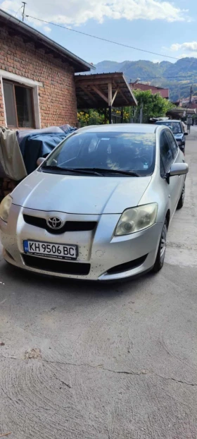 Toyota Auris, снимка 2