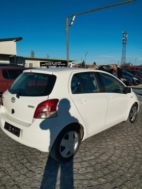 Toyota Yaris БЕНЗИН 1.33 100к.с.6 СКОРОСТИ , снимка 7