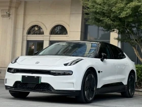 ������ Zeekr 001