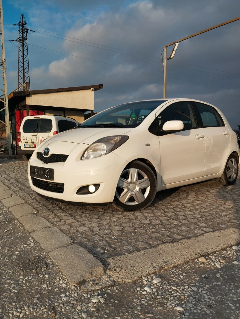 Toyota Yaris БЕНЗИН 1.33 100к.с.6 СКОРОСТИ , снимка 10 - Автомобили и джипове - 48311019