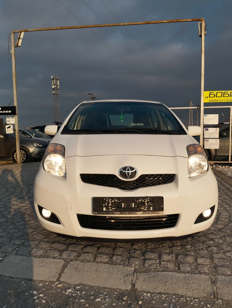 Toyota Yaris БЕНЗИН 1.33 100к.с.6 СКОРОСТИ , снимка 1 - Автомобили и джипове - 48311019