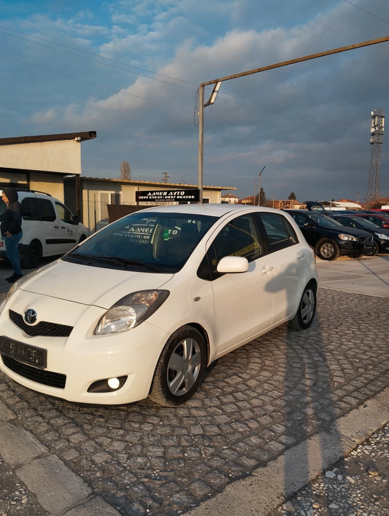 Toyota Yaris БЕНЗИН 1.33 100к.с.6 СКОРОСТИ , снимка 3 - Автомобили и джипове - 48311019