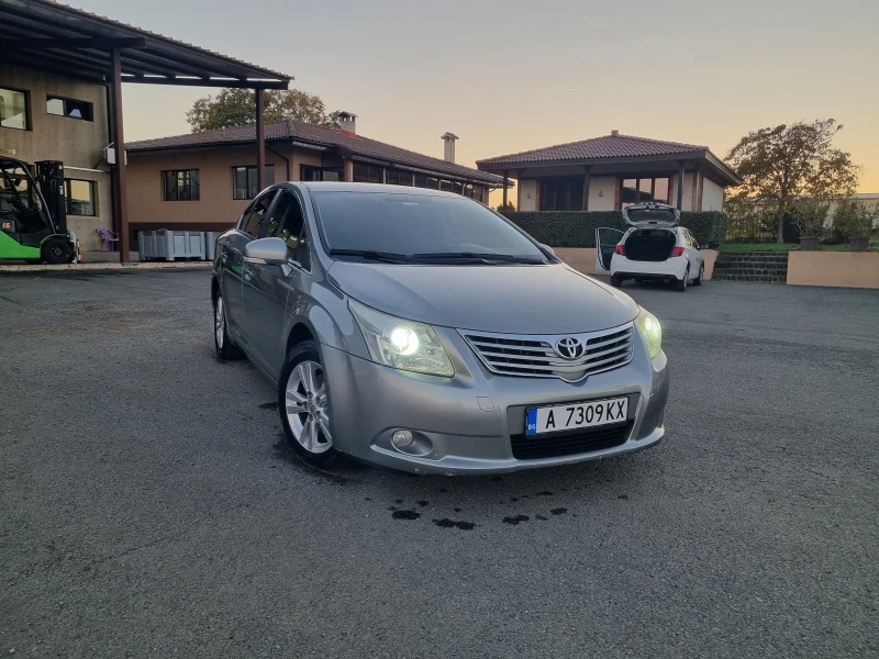 Toyota Avensis, снимка 1 - Автомобили и джипове - 48600130