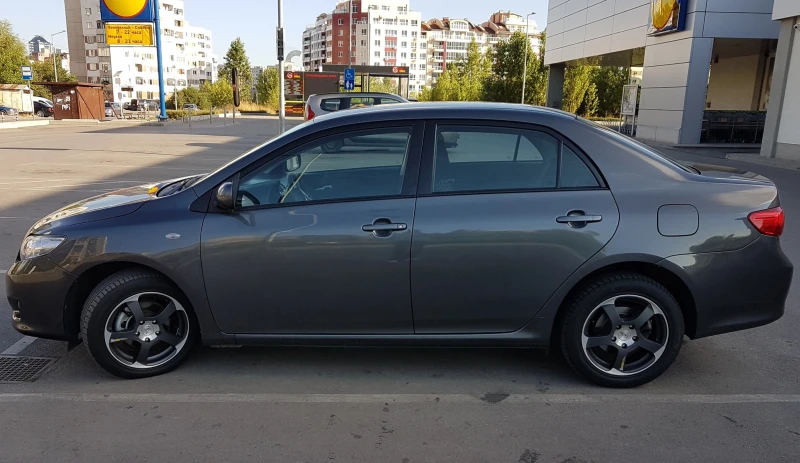 Toyota Corolla 1.6, VVT-i, 2010г. 167к реални, снимка 6 - Автомобили и джипове - 48660606