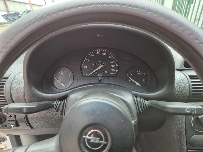 Opel Corsa, снимка 8 - Автомобили и джипове - 48781056