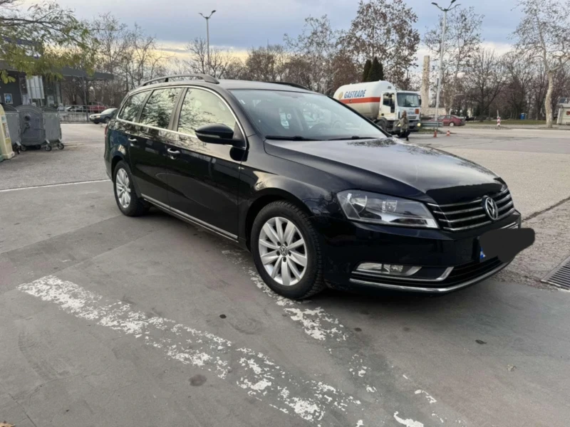 VW Passat, снимка 1 - Автомобили и джипове - 49605922