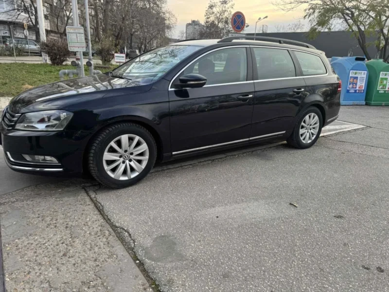 VW Passat, снимка 2 - Автомобили и джипове - 49605922