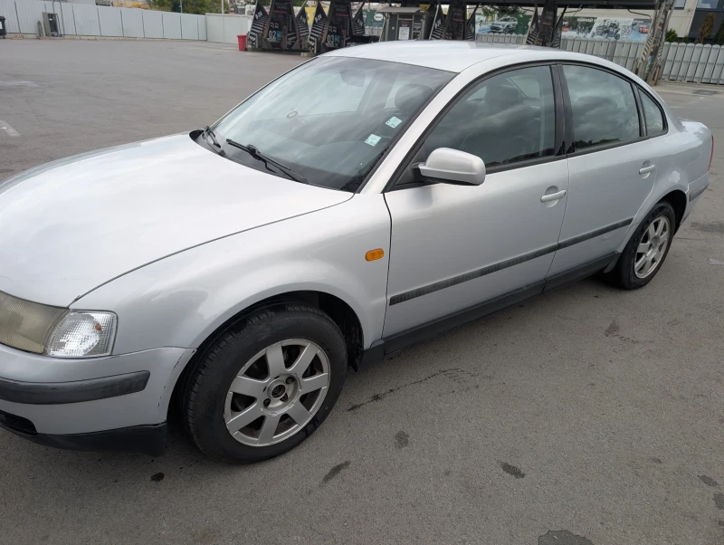 VW Passat 1.8T, снимка 5 - Автомобили и джипове - 52050198