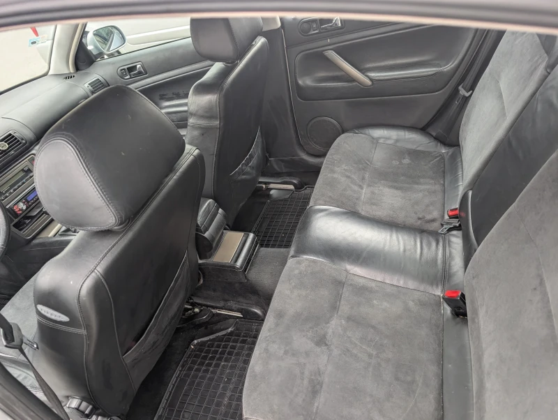 VW Passat 1.8T, снимка 7 - Автомобили и джипове - 52050198