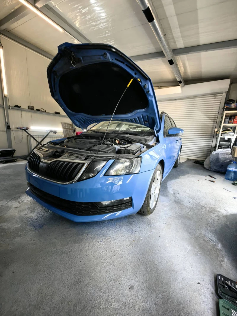 Skoda Octavia, снимка 4 - Автомобили и джипове - 52452697